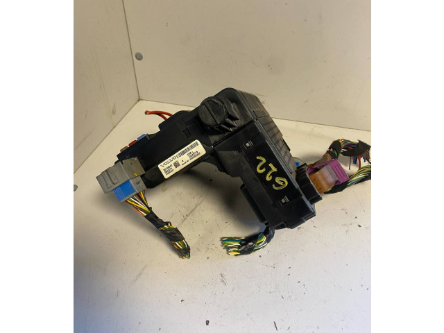 Блок предохранителей 30728542, 12243779   Volvo V70    