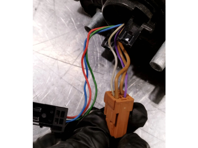 Зеркало электрическое        Peugeot Partner  2008 - 2014 года   