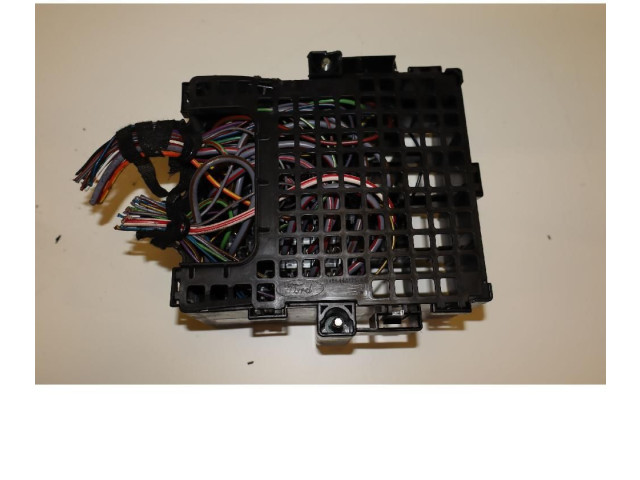 Блок предохранителей    Ford B-MAX    