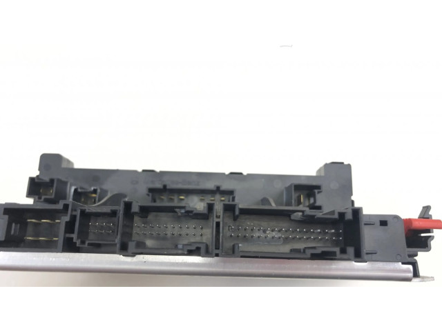 Pojistková skříňka 05045139, A2305454032 Mercedes-Benz SL R230 2002