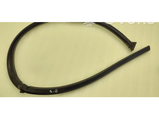 Уплотнительная резина (на дверях) 7N0839718 Volkswagen Sharan