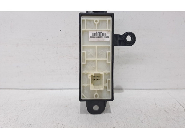 Блок управления 98187373ZD   Citroen C-Elysée