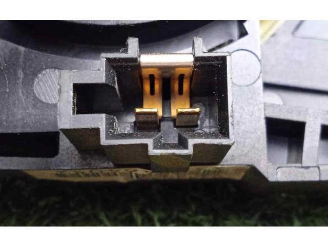 Подушка безопасности водителя 8200213173   Dacia Logan Pick-Up