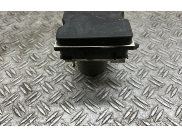 Jednotka ABS Toyota Auris 150 2008