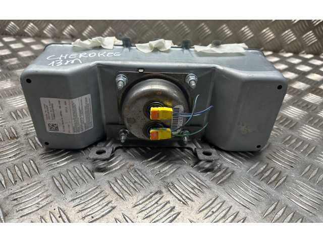 Подушка безопасности пассажира P05108093AF, PT11120 Jeep Grand Cherokee