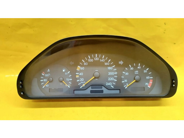 Přístrojová deska Mercedes-Benz C W202 1993 2025401648