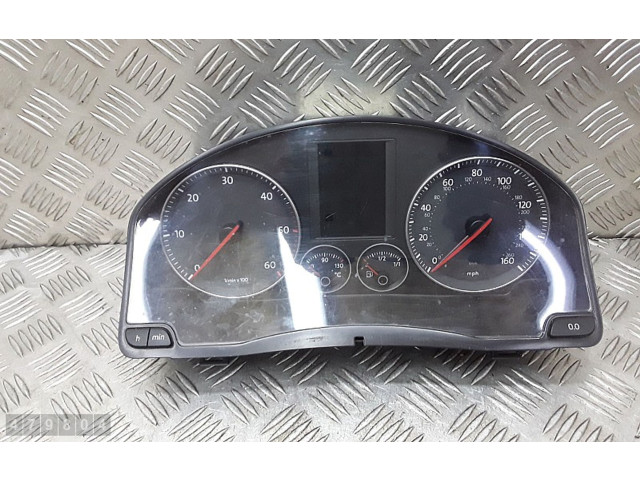 Панель приборов v0004000 Volkswagen Golf Plus