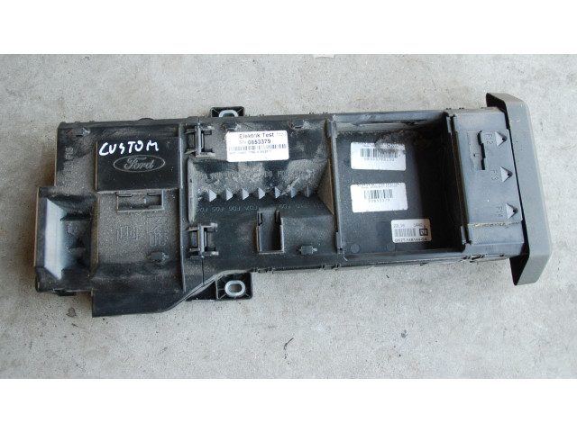 Блок предохранителей  GK2T14401, 105KM   Ford Transit Custom    