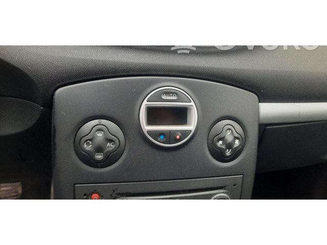 Блок управления климат-контролем    Renault Clio III