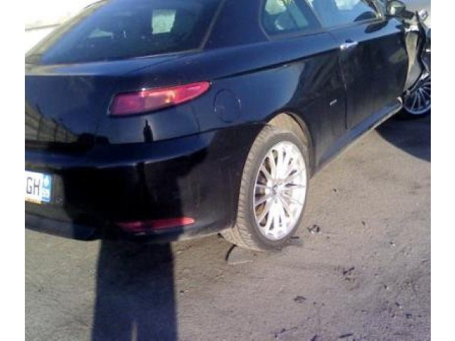 Двигатель стеклоочистителей 77363947 Alfa Romeo GT