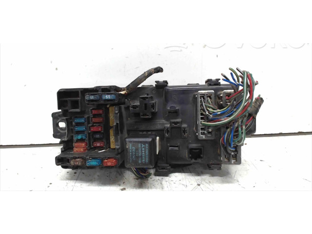 Блок предохранителей Mitsubishi L200