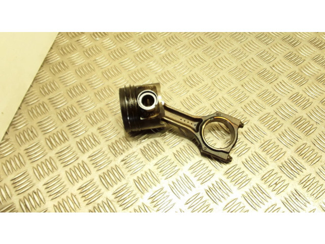 Píst 1911006052, 19B006052B BMW 7 F01 F02 F03 F04 pro naftový motor 3.0 N57