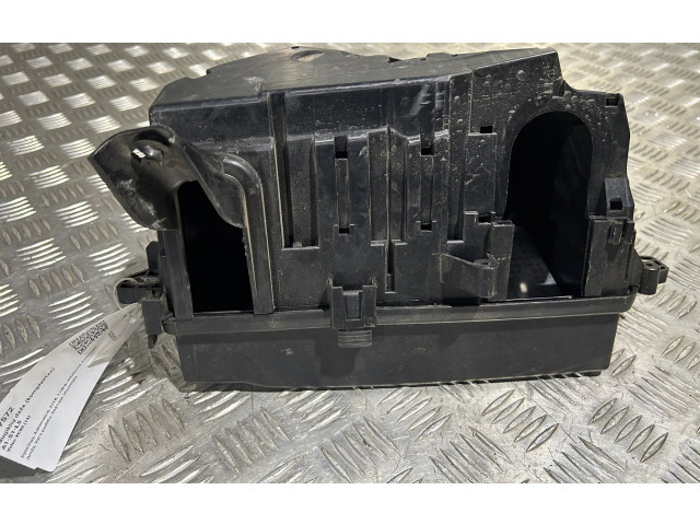 Блок предохранителей  31398000, 31398001   Volvo XC90    