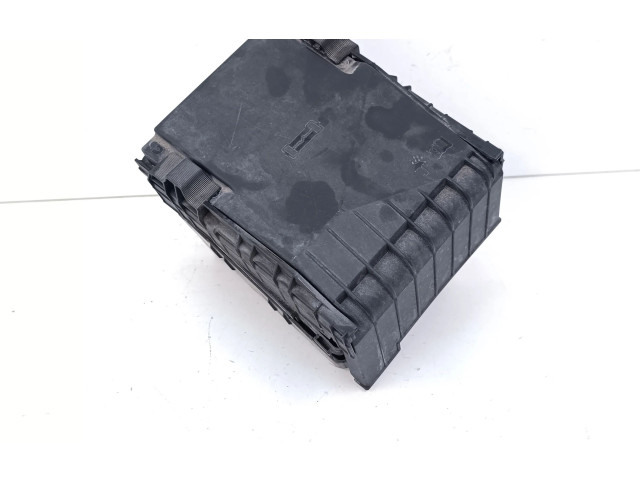   Pojistková skříňka 3C0937125A, 1K0937132F   Volkswagen Tiguan 2012