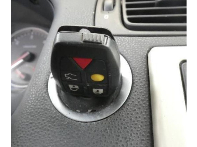 Дисплей       Volvo C30