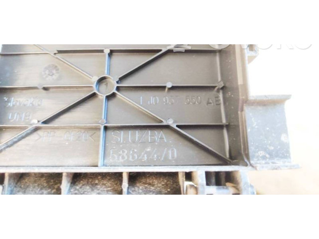 Блок предохранителей 1J0937550AB Skoda Octavia Mk1 (1U)