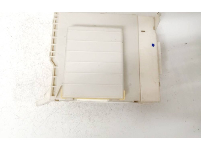 Pojistková skříňka 8273030321, 5e28-0333 Lexus GS 300 350 430 450H 2005