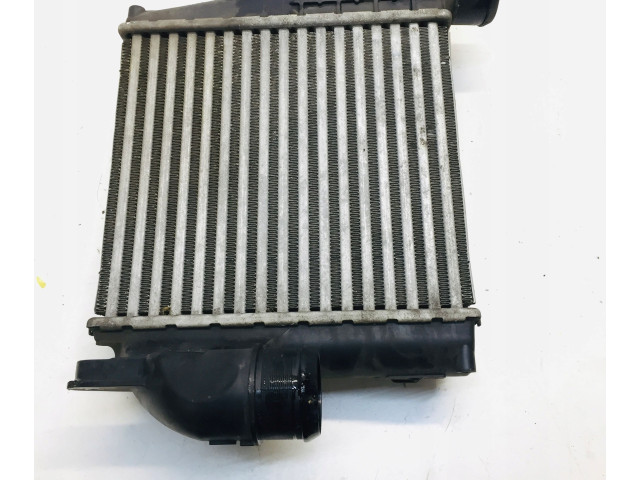 Интеркулер     Citroen C4 II Picasso 