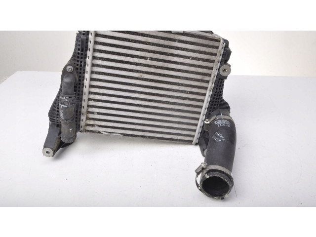 Интеркулер 95B145804B PRAWA Porsche Macan