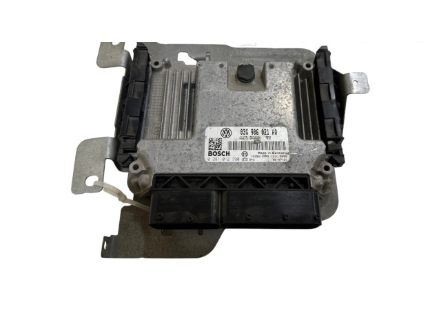 Řídící jednotka 03G906021AQ, 1039S12049 Volkswagen Caddy 2006