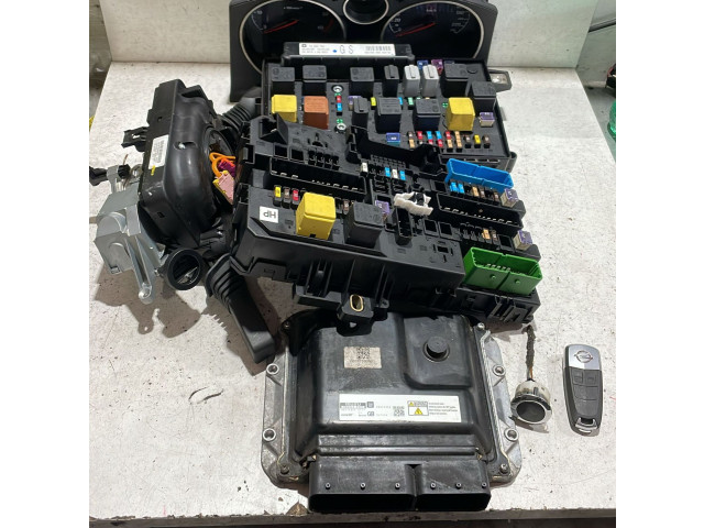 Řídící jednotka 8980539091, 8980539091 Opel Zafira B 2010
