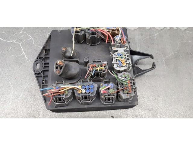 Блок предохранителей 518885215 Jaguar XJ X350