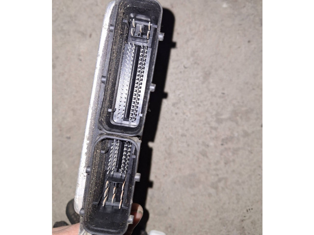 Блок управления двигателя 038906012HC, 0281011311 Skoda Octavia Mk1 (1U)