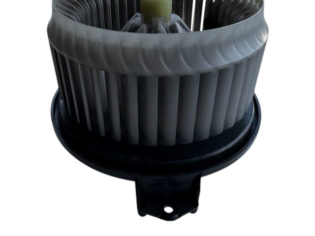 Вентилятор печки    AV2727000311   Suzuki SX4