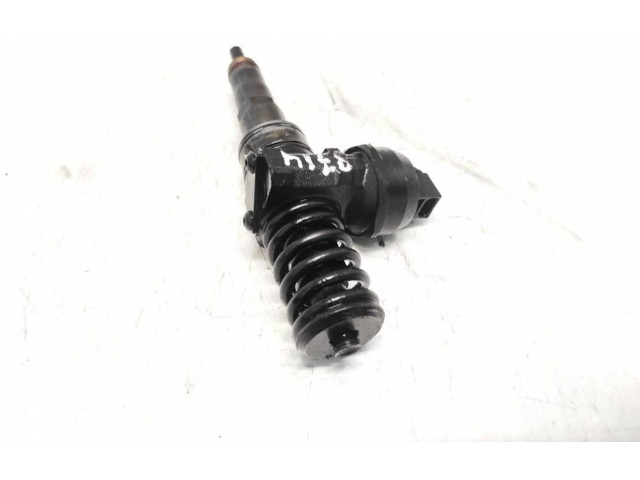 Форсунка 038130073ag, 0414720215    Volkswagen Golf Plus   