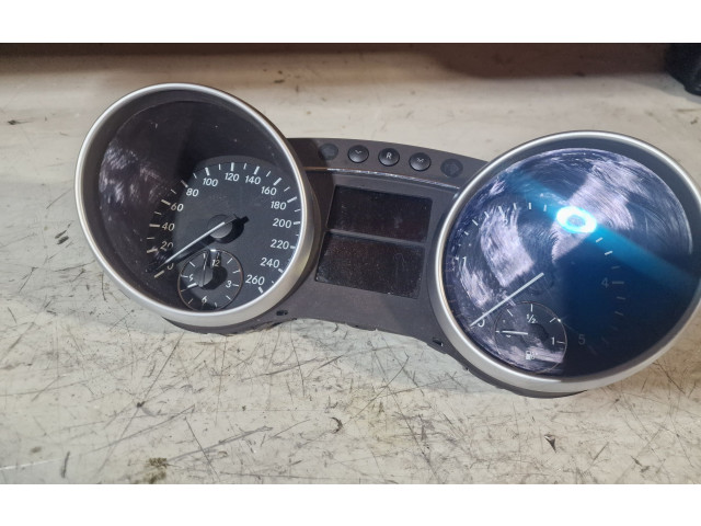 Přístrojová deska Mercedes-Benz ML W164 2007 A1645403347