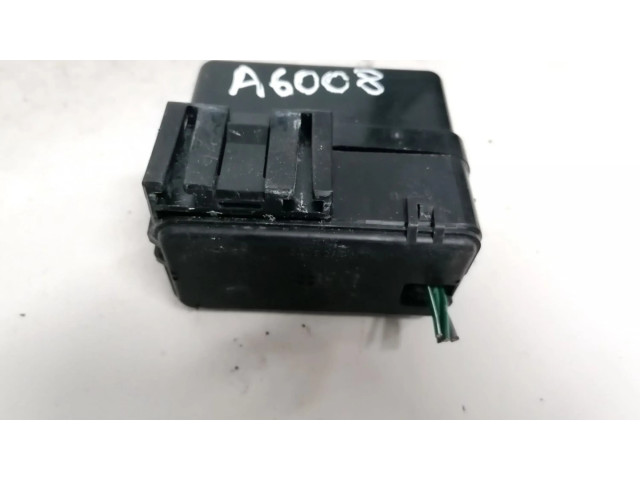 Pojistková skříňka 24382ad100 Nissan 350Z 2004