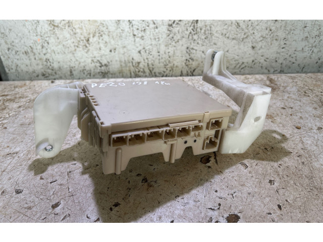 Блок предохранителей 827300H030A, 5K251851 Peugeot 108