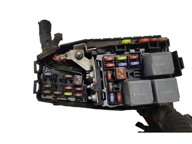 Блок предохранителей 6G9T14A067   Volvo V70    