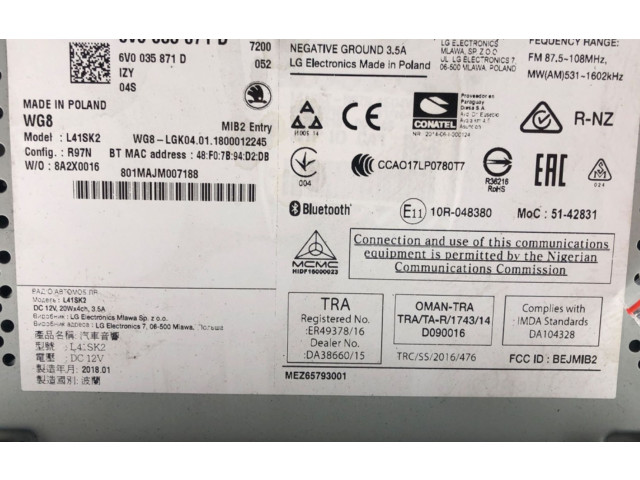Радио/ проигрыватель CD/DVD / навигация 6V0035871D    Skoda Fabia Mk3 (NJ)