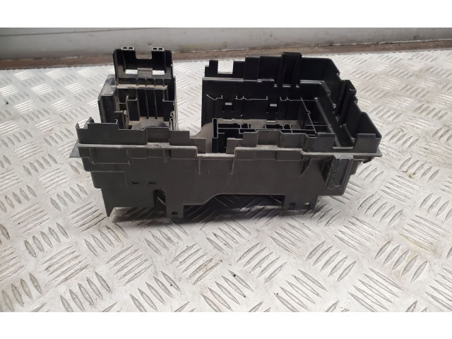 Pojistková skříňka 68239267AC Chrysler Pacifica 2020