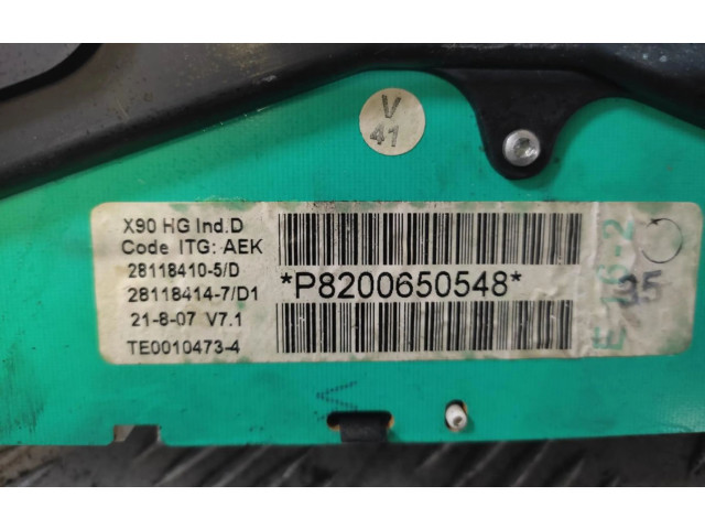 Панель приборов 8200650548   Dacia Logan I       