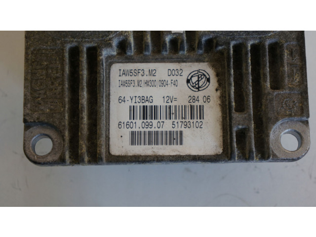 Блок управления двигателем Блок управления 51793102   Fiat Grande Punto