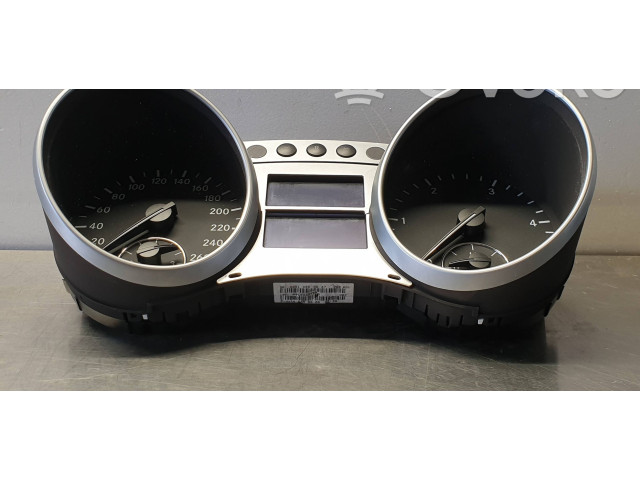 Панель приборов A2514405847, A2C53337595   Mercedes-Benz R W251       