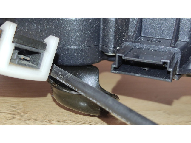 Zámek zadních dveří 7372801, 51247372801 BMW M4 F82 F83 2019