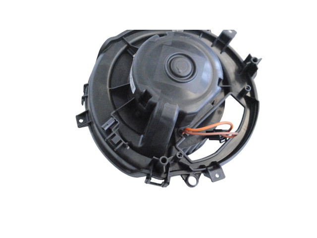 Вентилятор печки 5Q02819021B Volkswagen Golf VII