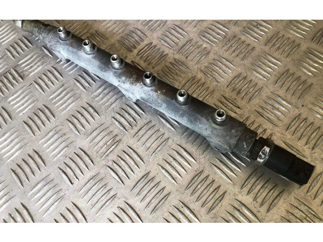 Топливная рампа 8658252, 001669 Volvo XC90