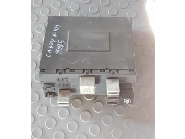   Pojistková skříňka 1K0937049S   Volkswagen Caddy 2004