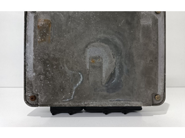 Řídící jednotka 038906013M, 0281001771 Volkswagen Caddy 1995