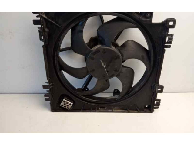 Вентилятор радиатора     8200525991, 47371    Renault Clio III 