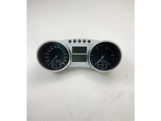 Přístrojová deska Mercedes-Benz R W251 2007 A2515404348