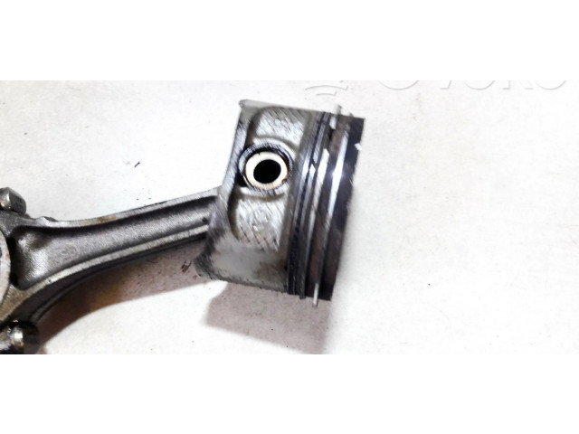 Поршень с шатуном a411b Skoda Fabia Mk1 (6Y)