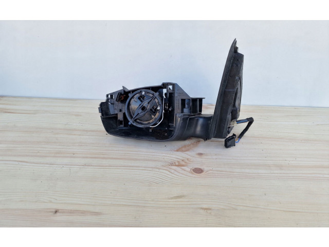 Зеркало электрическое        Skoda Fabia Mk3 (NJ)  2015 - 2021 года   