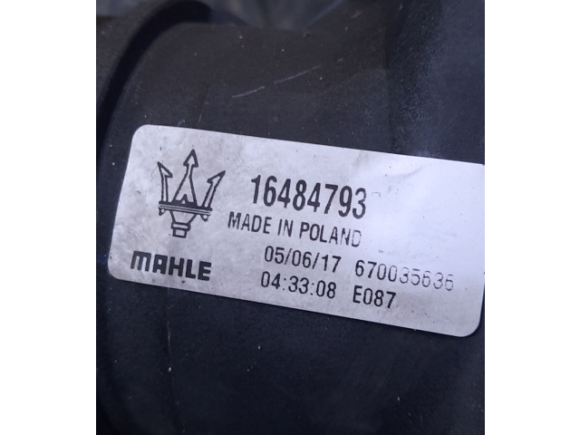 Интеркулер 670035636 Maserati Levante 3.0