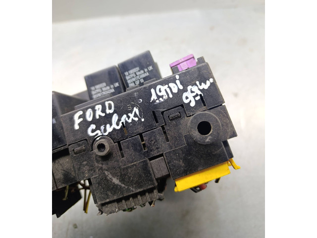 Блок предохранителей 7m0937025D Ford Galaxy