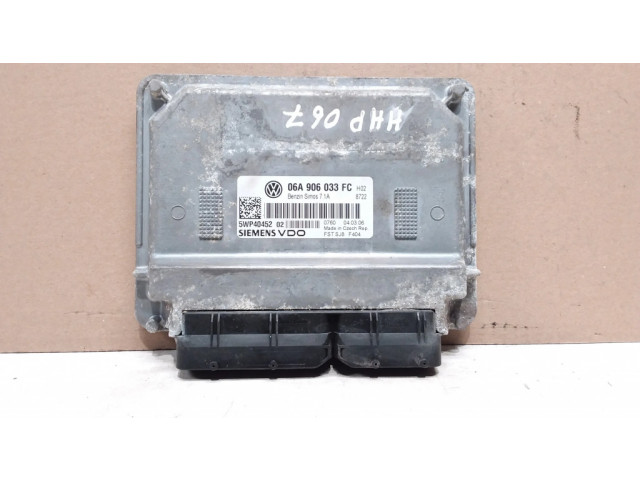 Блок управления двигателя 06A906033FC, 5WP40452 Skoda Octavia Mk2 (1Z)